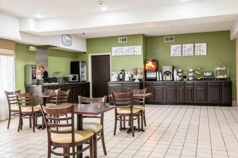 Отель Wingate By Wyndham Macon West I-475 Экстерьер фото
